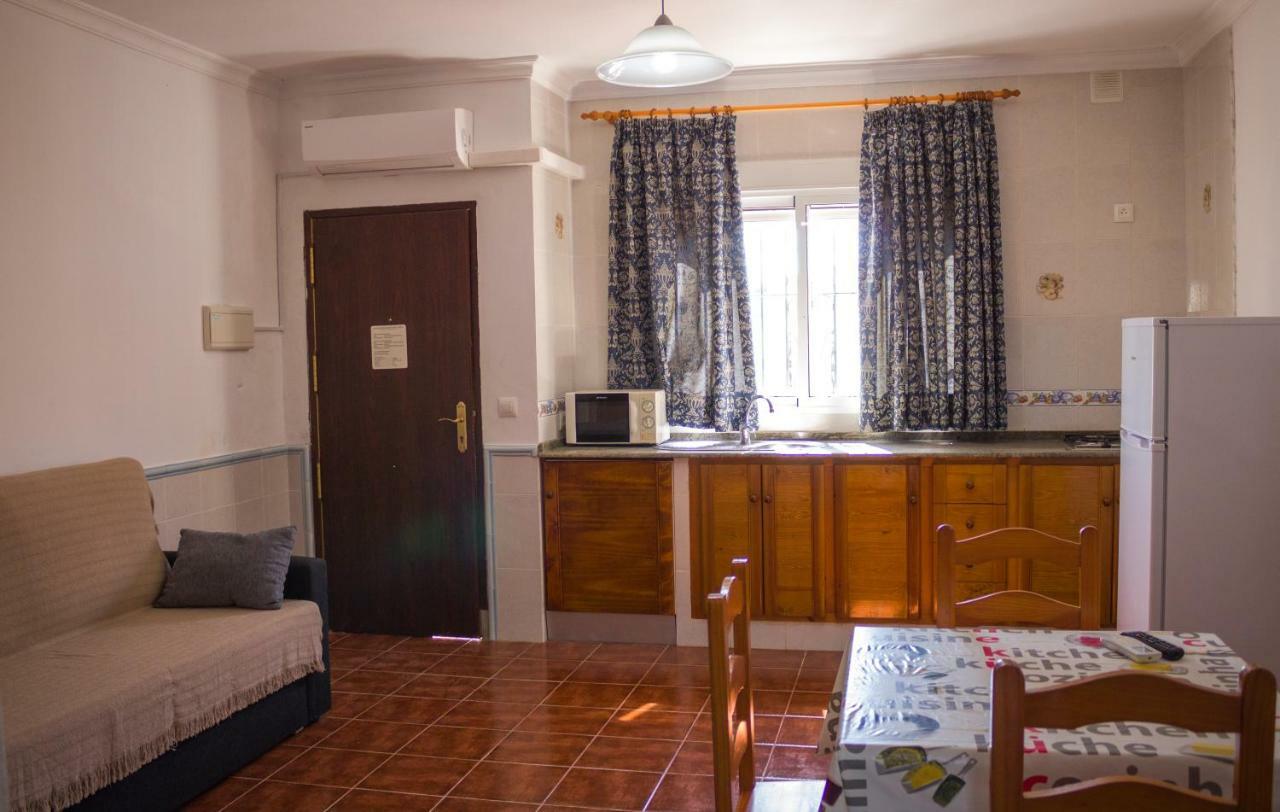 Apartamentos Bellavista โบโลเนีย ภายนอก รูปภาพ